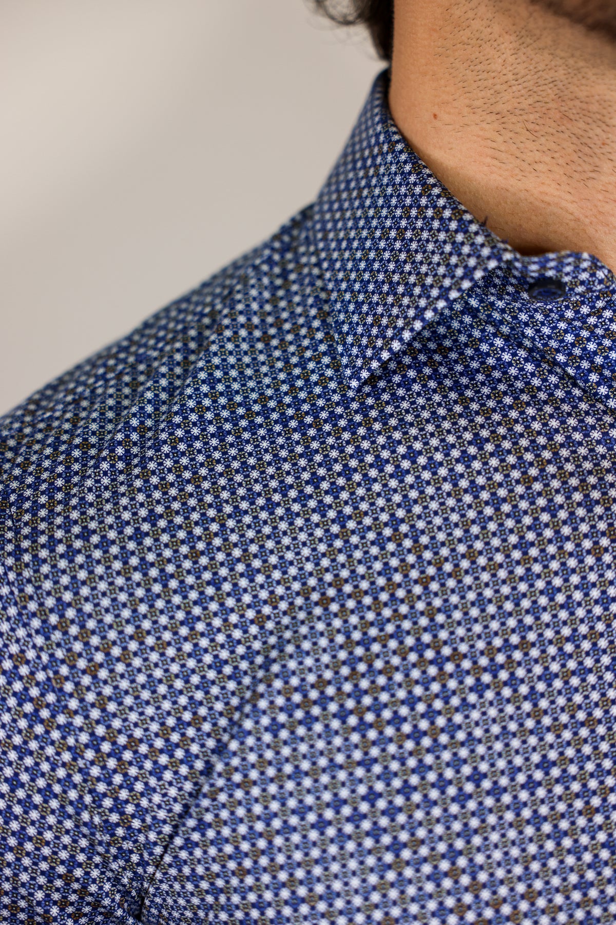Bugatchi OoohCotton Stretch Geometric-Patterned Shirt